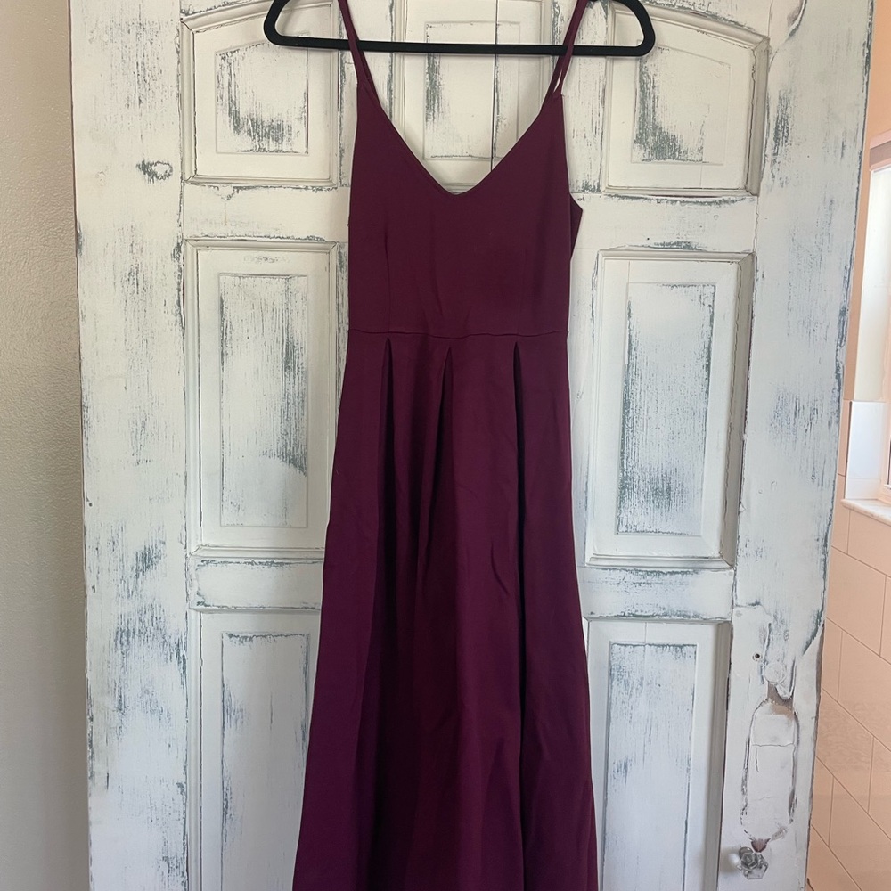 Spaghetti Strap V-Neck MIDI Dress in Deep Plum